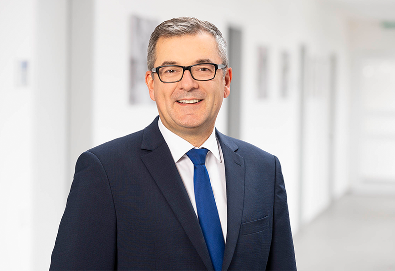 GEORG BÜCKERS, Leitung Product Management/R&D